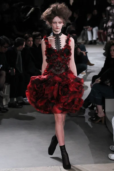 Look 29